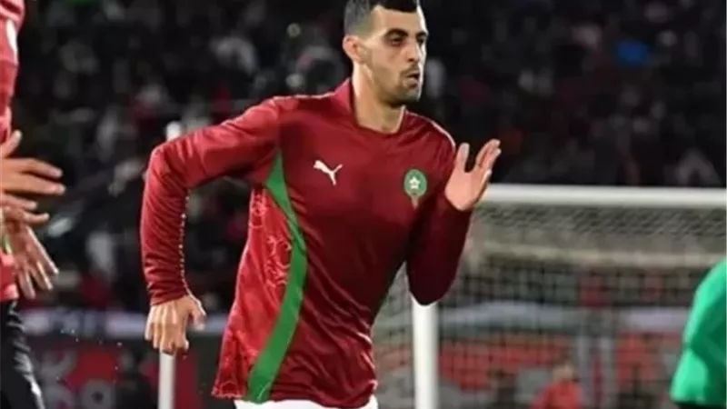 رسمياً..الأهلي يضم يوسف بلعمري من الرجاء المغربي