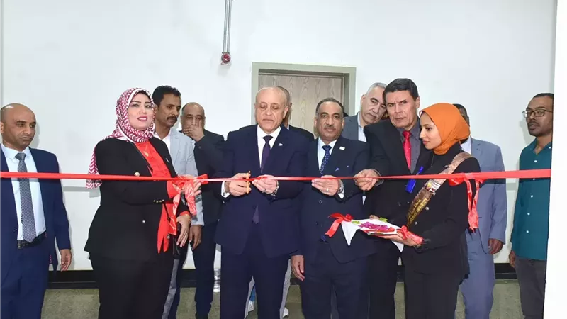 محافظ الأقصر يفتتح مشروع تطوير كورنيش البر الغربى