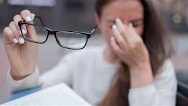 أعراض في منتصف العمر ترتبط بالخرف لاحقًا