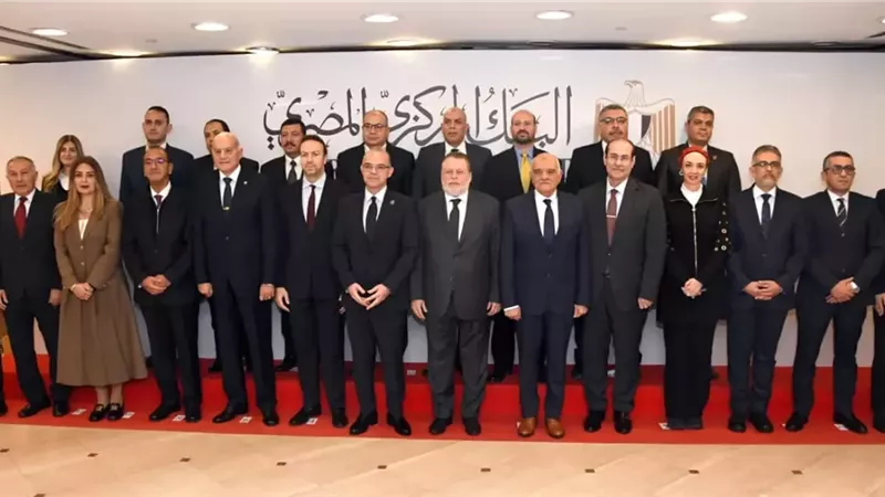 محافظ البنك المركزي يشهد توقيع إتفاقية بين صندوق تكريم شهداء