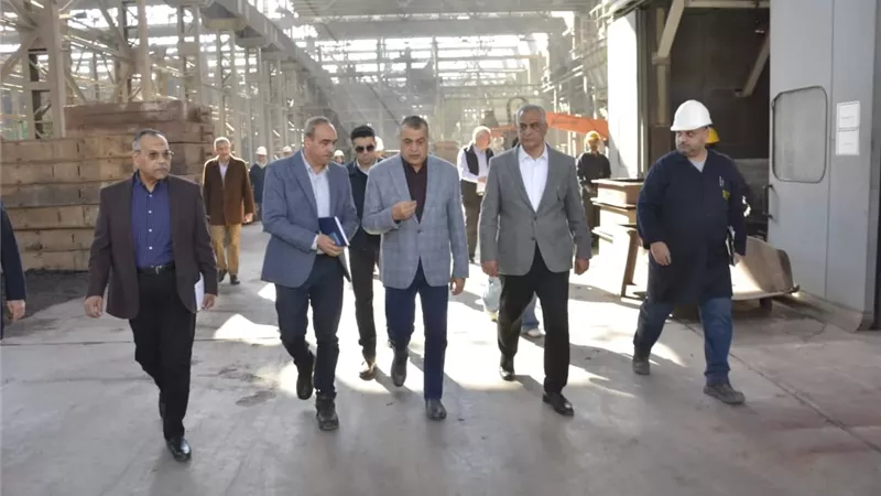 وزير الإنتاج الحربي: 