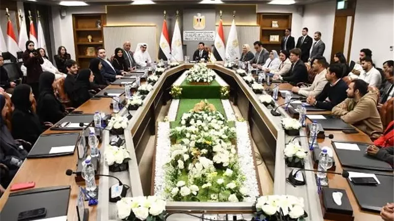 وزير الشباب يستقبل وفداً شبابياً قطرياً في زيارة رسمية إلى مصر