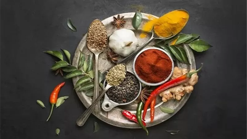 6 توابل طبيعية تحميك من الأمراض وتدعم صحتك