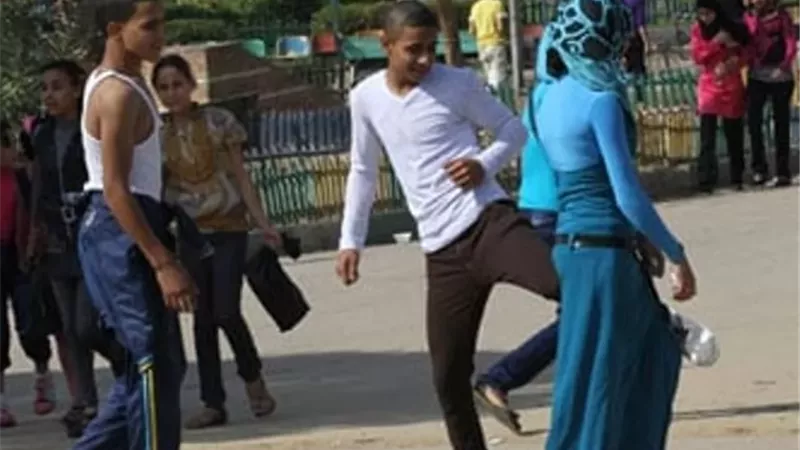 ضبط طالب ثانوى تحرش بطالبة وهددها بسلاح أبيض