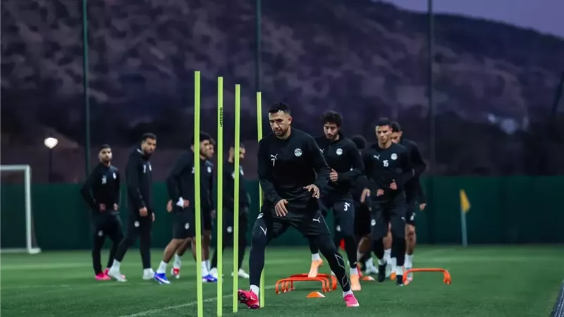 منتخب مصر يواصل تدريباته استعدادا لزيمبابوى فى أمم أفريقيا.. صور