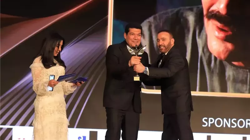 باسم سمرة يحصد جائزة أفضل تمثيل عن 