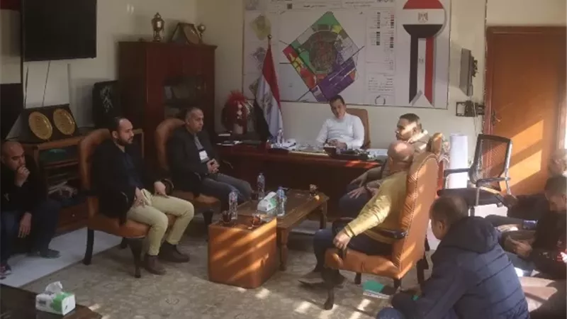 تفاصيل اجتماع رؤساء أجهزة العاشر وبدر لتنفيذ أهم مشروع الخدمية.. صور