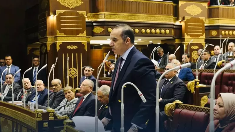 وزير الشئون النيابية: تعديلات قانون الكهرباء تركز على حماية المواطن