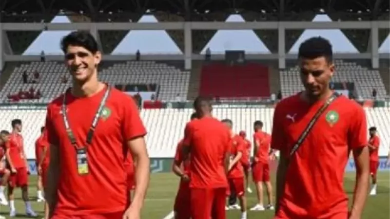 استقبال حافل لمنتخب المغرب لحظة وصوله ملعب الافتتاح - شاهد