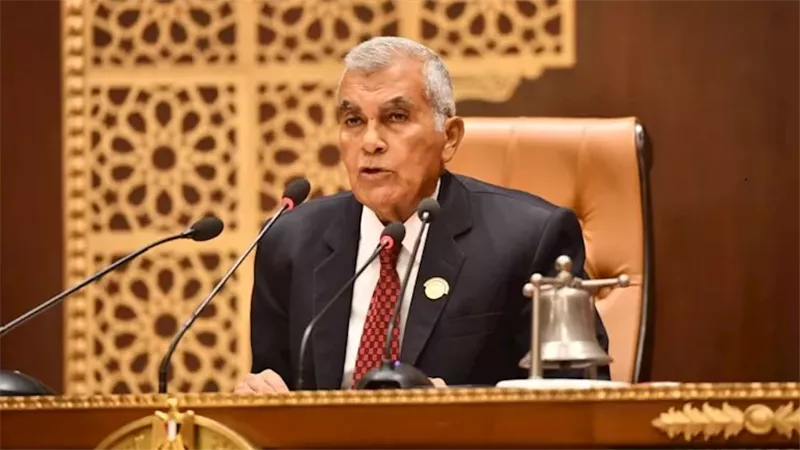 رئيس مجلس الشيوخ يهنئ الرئيس السيسي بمناسبة العام الجديد