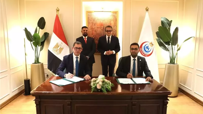 وزير الصحة يناقش تطوير مجالات الرعاية الصحية بملف الصحة النفسية