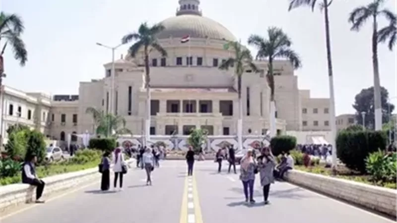 جامعة القاهرة تحتفل بعيد العلم العشرين وتكرم رموز الإبداع
