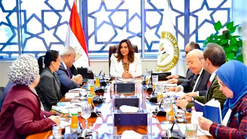 تعزيز التعاون بين وزارة البيئة و