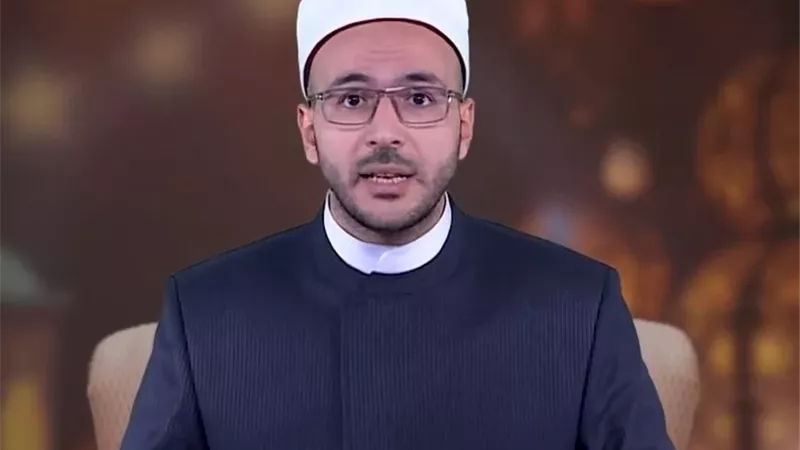 أمين الفتوى لمصوري الجنازات:كُن إنسانًا قبل أن تكون مُصَوِّرًا