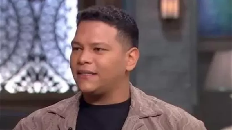 أول تعليق من الفنان أحمد عبد الحميد بعد عزاء والده