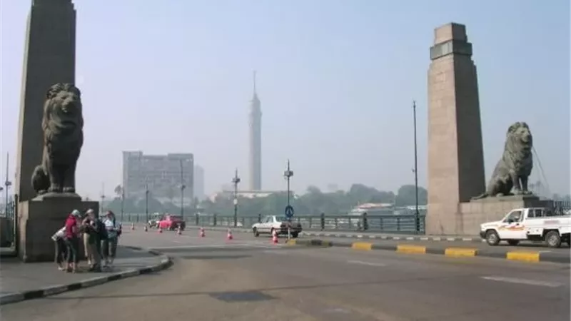 تحويلات مرورية لتنفيذ بعض الأعمال الإنشائية لكوبرى قصر النيل