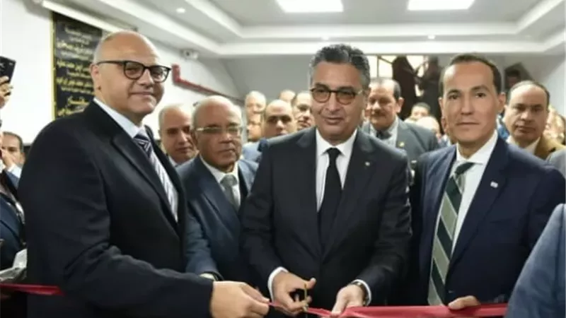 وزير التموين ومحافظ القليوبية يفتتحان المركز النموذجي بالغرفة التجارية ببنها