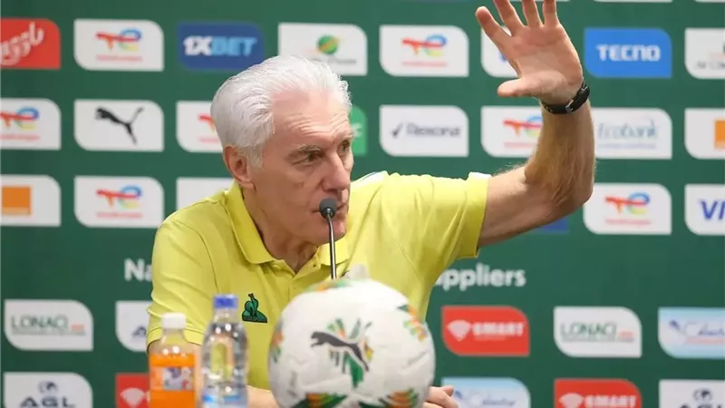 مدرب جنوب إفريقيا: مواجهة الفراعنة صعبة.. ونعرف لاعبيه جيدًا