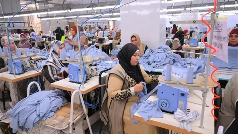ياسمين..فتاة تحقق حلمها بالاستقلال الاقتصادي