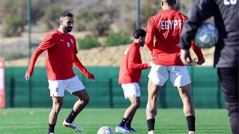 صلاح ومرموش يقودان الهجوم.. تغييران في تشكيل مصر أمام جنوب أفريقيا