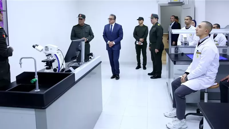 كلية الطب بالقوات المسلحة تستقبل وزير الصحة والسكان