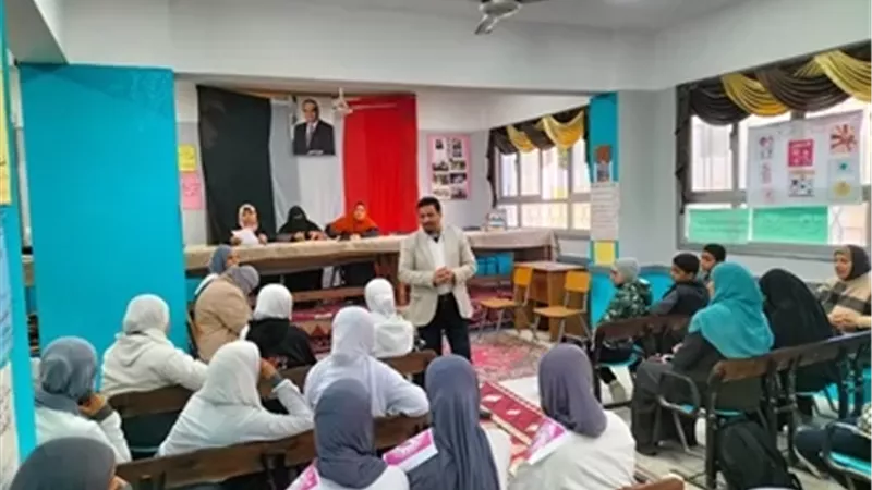 جامعة قناة السويس تطلق سلسلة حملات توعوية بالمدارس