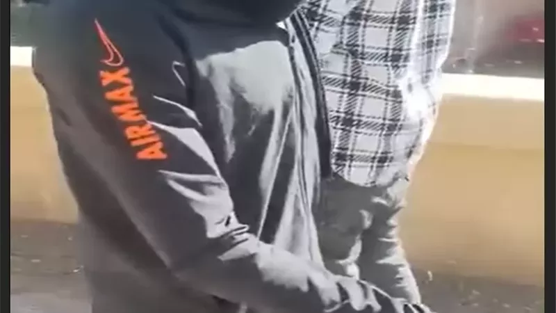 الفيديو كشفهما.. ضبط شخصين لشراء اصوات الناخبين بالفيوم