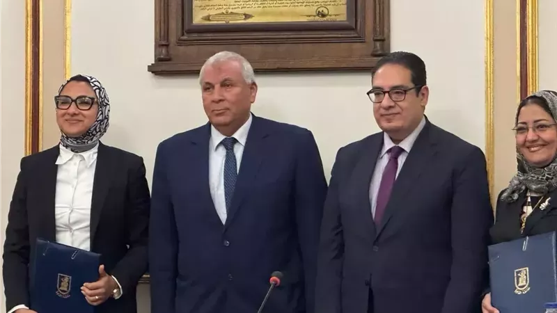 جامعة القاهرة تنفذ مشروع مزرعة النانوتكنولوجي بالوادي الجديد