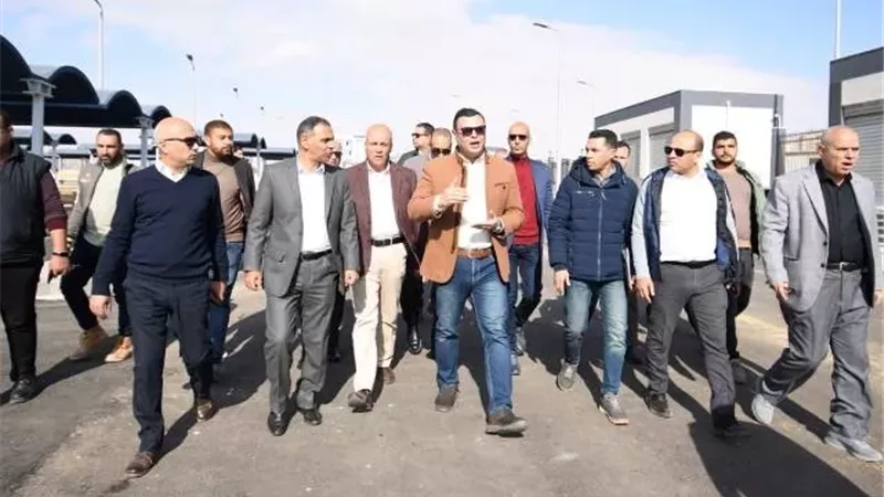 شاهد 7 مشروعات خدمية تفقدها وزير الإسكان بمدينة حدائق العاصمة.. صور