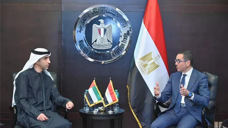 وزير الاستثمار يبحث مع نظيره الإماراتي سبل تعزيز التعاون الاقتصادي والاستثماري