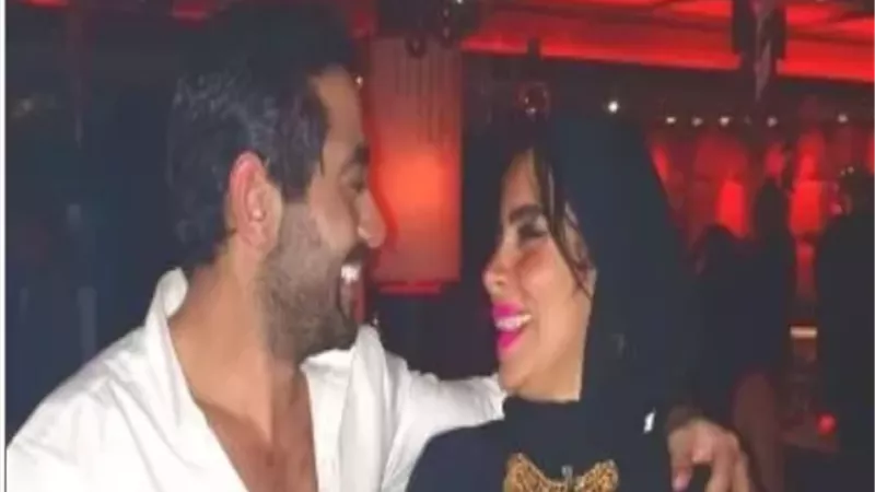 أجدع وأحن أخت.. أحمد فلوكس يحتفل بعيد ميلاد شقيقته
