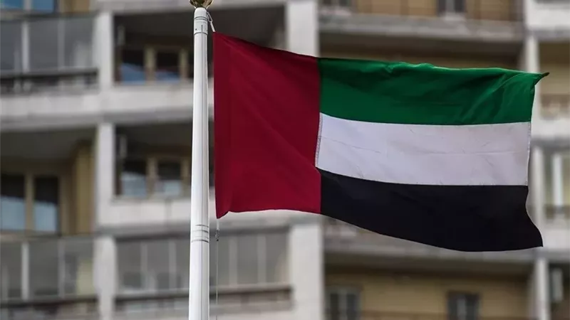 الإمارات تندد بمحاولة استهداف مقر إقامة بوتين