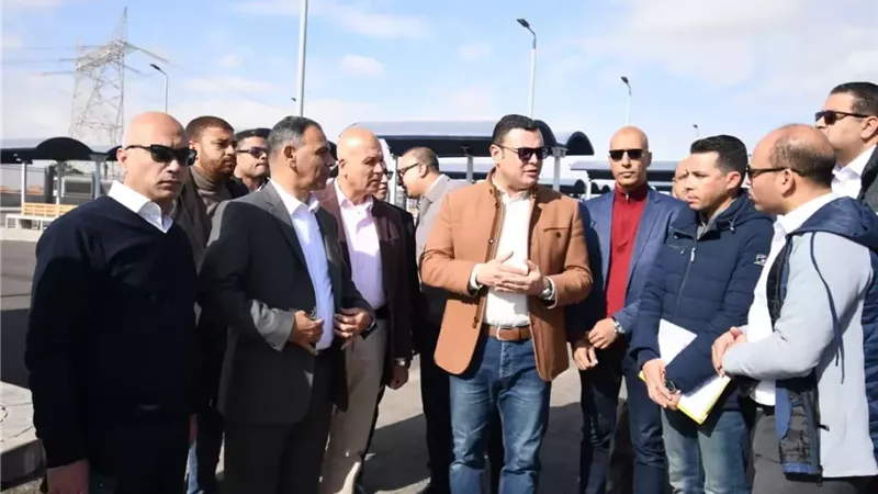 وزير الإسكان يشدد على جودة المرافق والخدمات بالعاصمة الجديدة