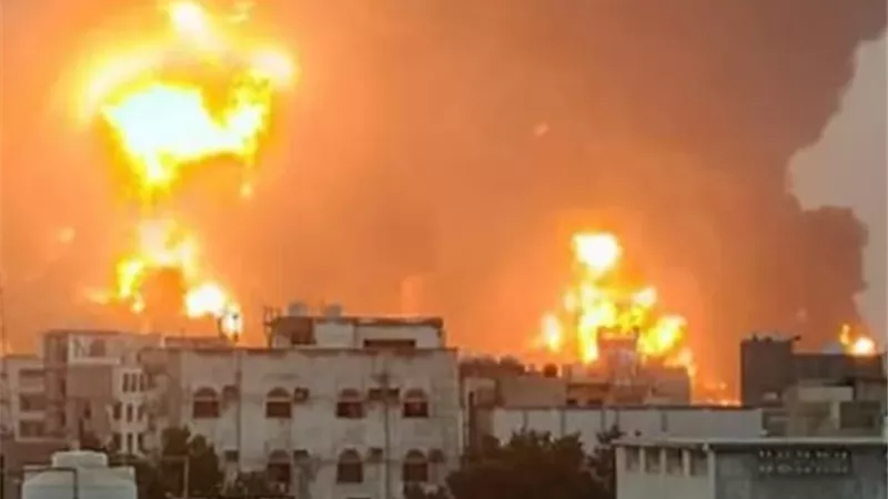 غارة جوية محدودة للتحالف على ميناء المكلا شرقي اليمن