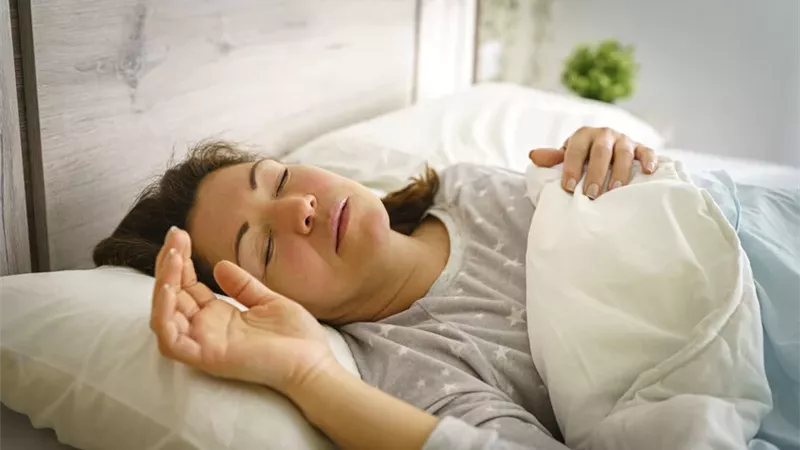 جسمك يخبرك بعمرك الحقيقي.. 5 اختبارات منزلية تكشف جودة صحتك
