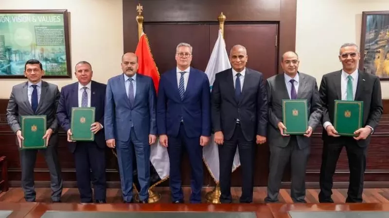 بدوي: مشروع إنتاج السيليكون يمثل استثمارا لتوطين صناعة ذات قيمة