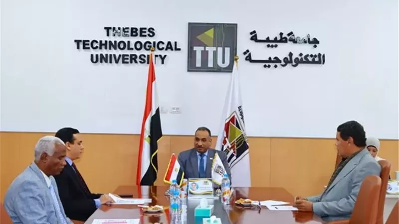 مجلس جامعة طيبة التكنولوجية يعقد اجتماعه الأخير لعام 2025