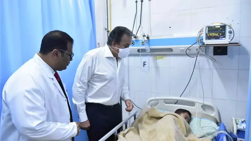 وزير الصحة يتفقد مستشفى سنورس المركزي بالفيوم