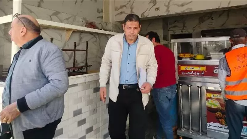 جهاز بدر والصحة يضبطان 60 دواجن وأغذية فاسدة ويحرران 8 محاضر.. بالصور