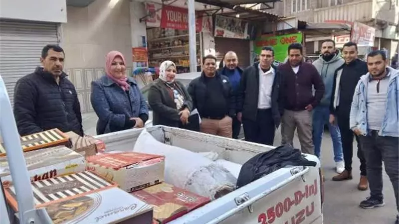 محافظ دمياط يتلقى تقريرا حول إنجازات إدارة مراقبة الأغذية