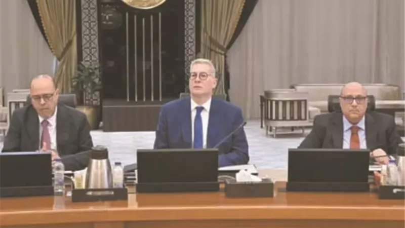 وزير البترول يستعرض نتائج تقرير 