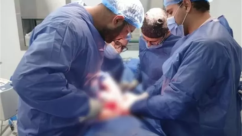 استئصال ورم بجدار البطن ملتصق بالأجزاء الداخلية في الإسماعيلية