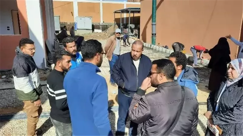 رئيس مياه دمياط يتفقد مشروعات «حياة كريمة»