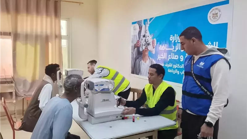 وزير الشباب يطلق قافلة مجتمعية لأبناء شلاتين