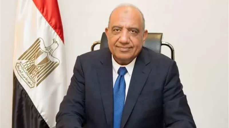 وزير الكهرباء ومحافظ الشرقية شهدان إطلاق التيار بمحطة الزقازيق