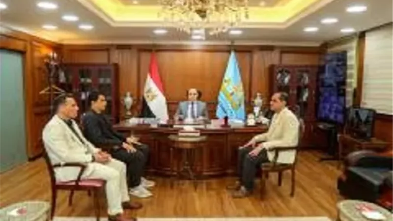 محافظ كفر الشيخ : يعتمد مقترح تطوير شارع صبري القاضي