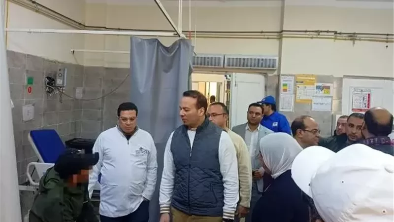 عساف يوجه بتطوير قسم العظام ويشيد الإستقبال والطوارئ والجراحة