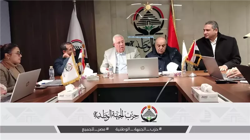 اللجان الانتخابية تغلق أبوابها في نهاية اليوم الأول من التصويت