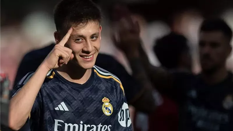 ريال مدريد يرفض بيع أردا جولر لأندية الدوري الإنجليزي بأي ثمن
