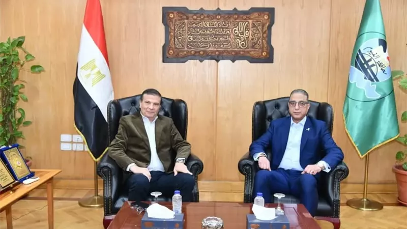 وزير الزراعة يناقش سبل تطوير ورفع كفاءة المجازر ودعم المزارعين بالفيوم
